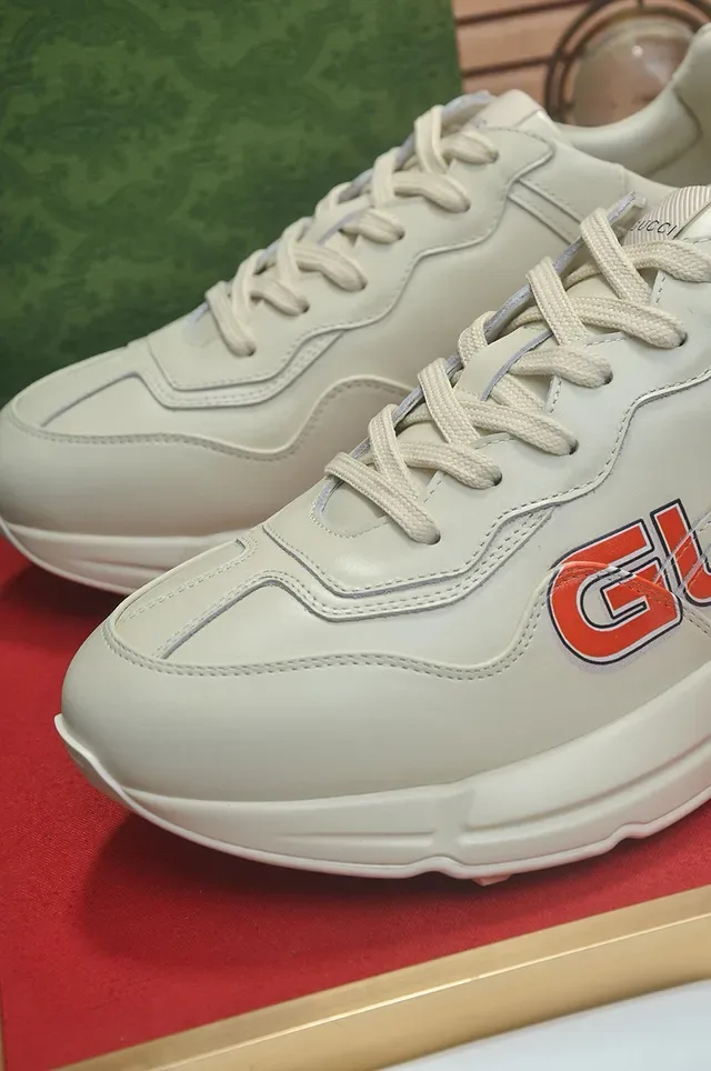 Gucci Beige Vermelho Sola Chunky Lateral Logo Print Lifestyle Sneakers 3