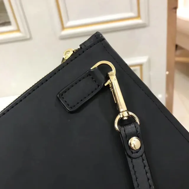 Gucci কালো সোনার মতো চামড়ার মতো বাইরের GG Monogram Jacquard Flap Envelope Clutch 5