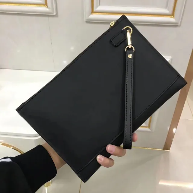 Gucci কালো সোনার মতো চামড়ার মতো বাইরের GG Monogram Jacquard Flap Envelope Clutch 8