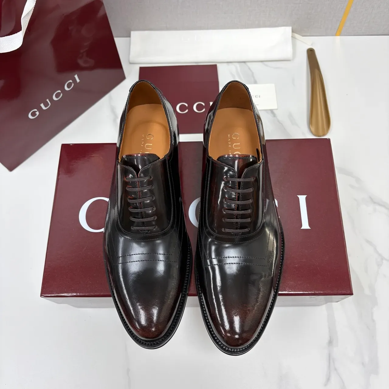 Gucci काले चमकदार कैप-टो ऑक्सफोर्ड जूते 5