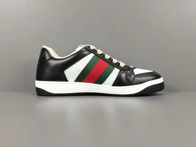 Gucci Preto e Branco Couro Perfurado Detalhe Listras Web Sneakers Lifestyle 14