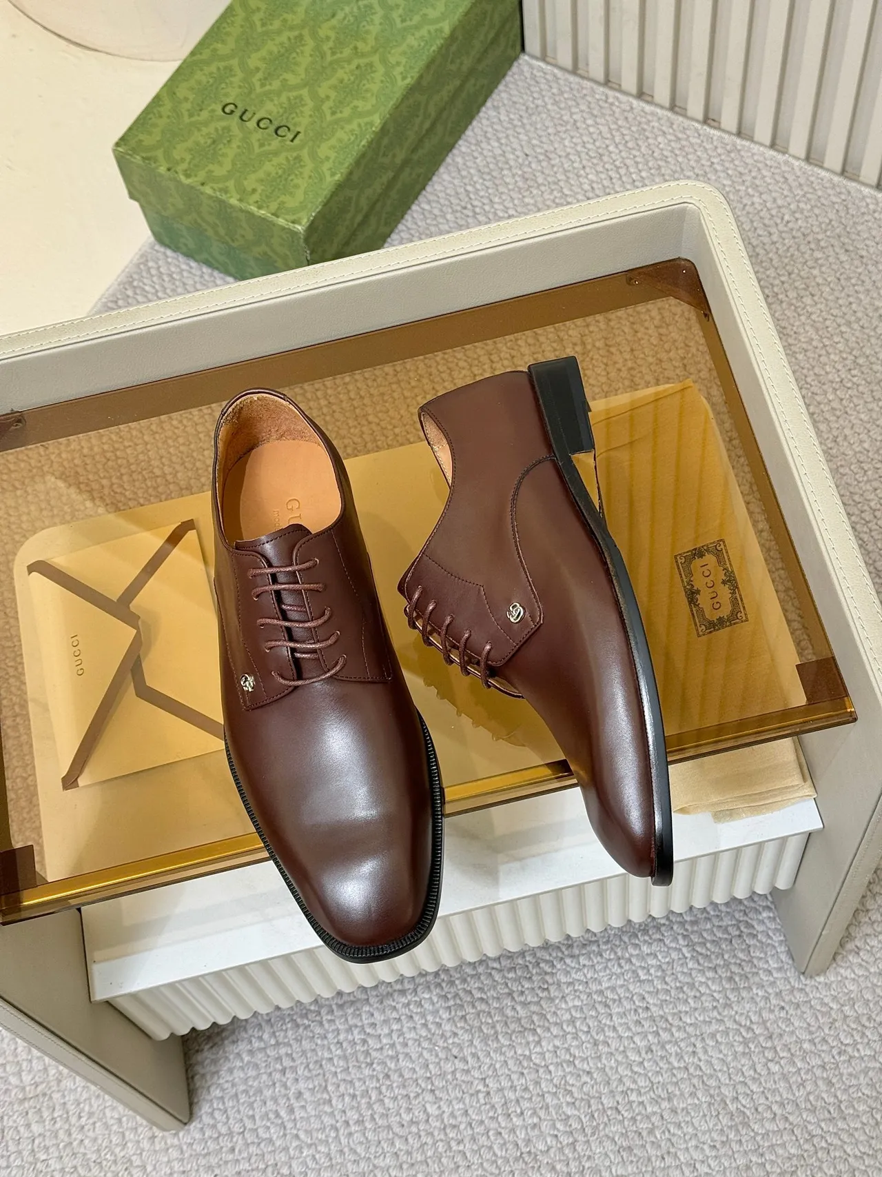 Gucci 棕黑色抛光皮革尖头牛津鞋 5