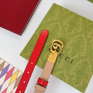 Gucci Double G Correa Rojo y Beige de Cuero