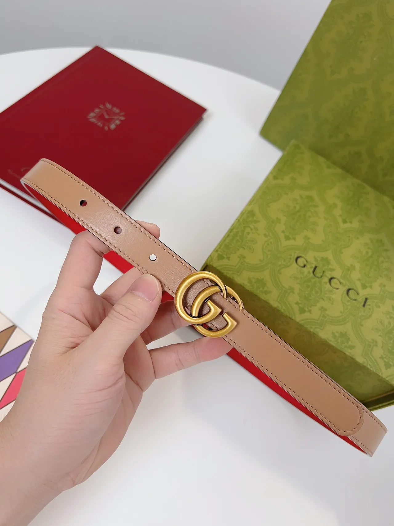 Gucci Double G Correa Rojo y Beige de Cuero 9
