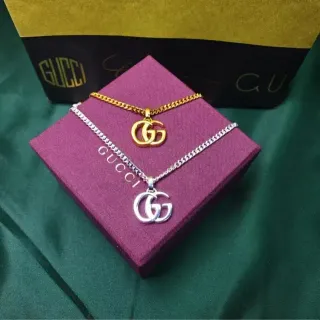 Gucci Double G Chaîne Cable Pendentif Interlocking Or et Argent