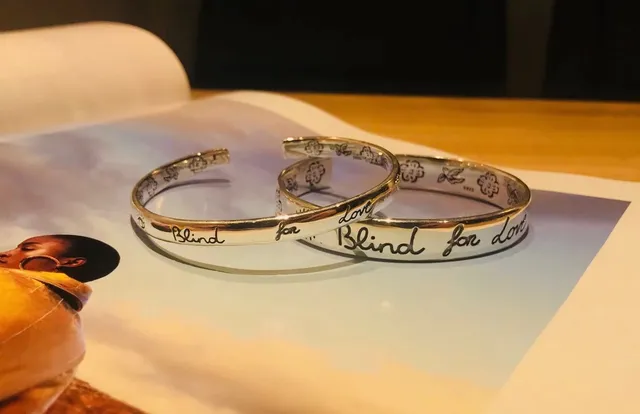Gucci Engraved Floral Butterfly Open Bangle Bracelets 4