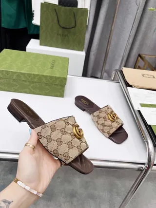 Gucci GG Marmont Beige et Marron Monogramme Toile Sandales à Glissière 3
