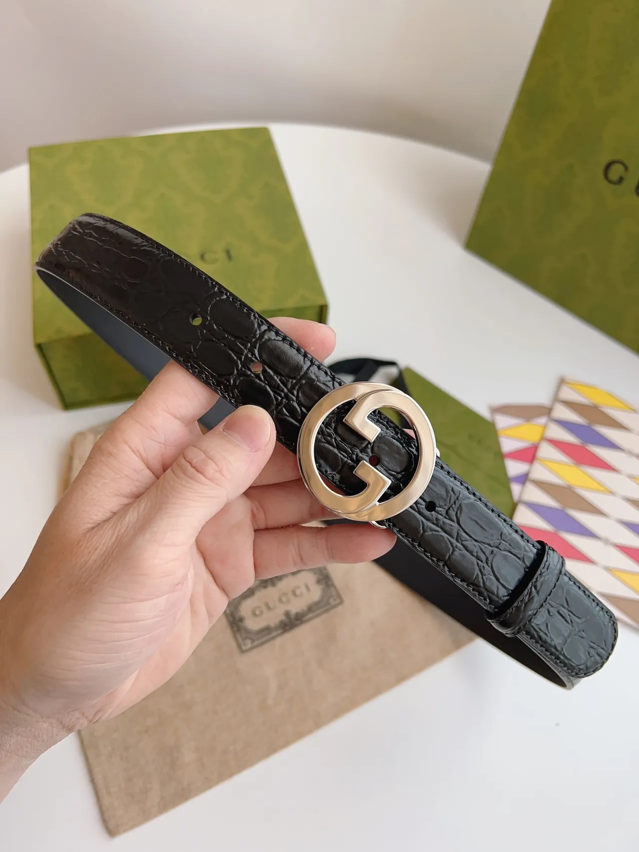 Gucci GG Marmont Ceinture en cuir noir embossé crocodile 2