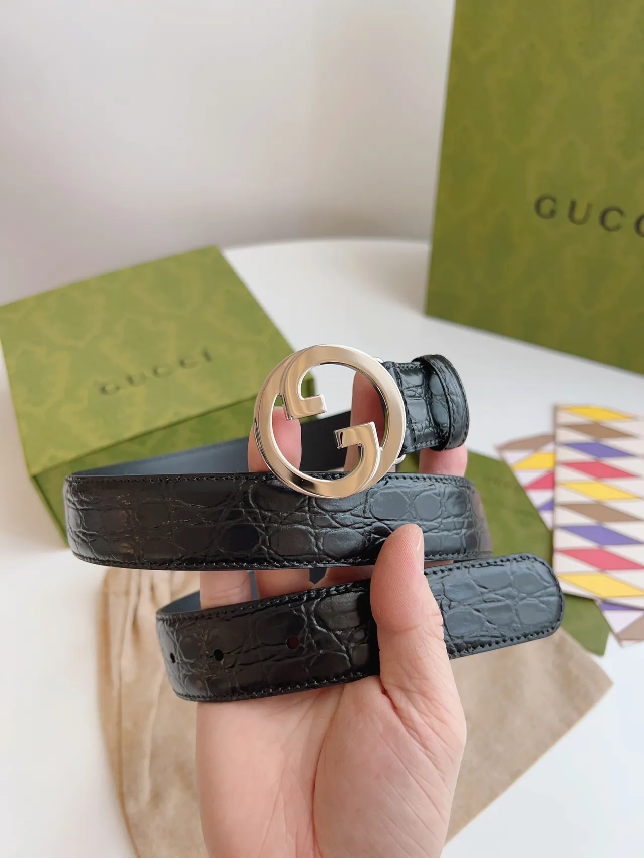 Gucci GG Marmont Ceinture en cuir noir embossé crocodile 3