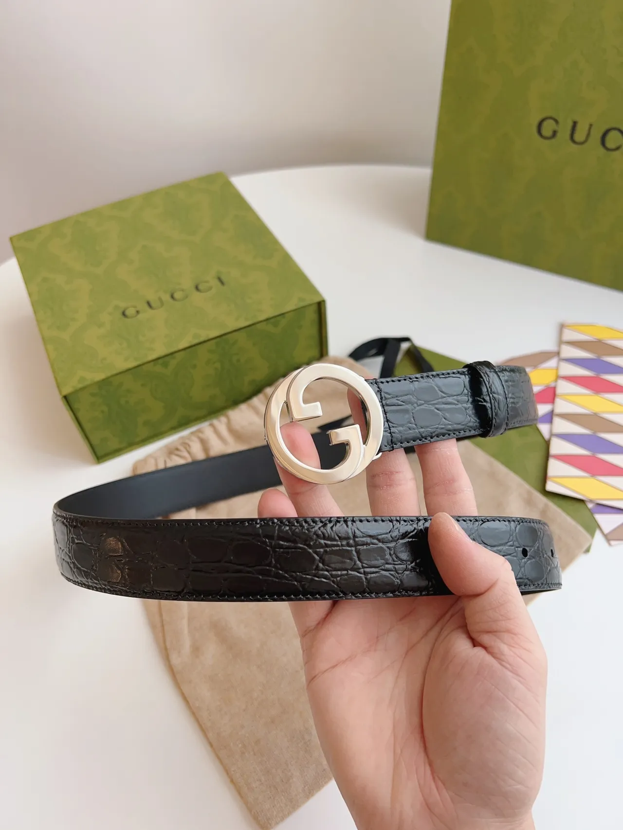 Gucci GG Marmont Ceinture en cuir noir embossé crocodile 4