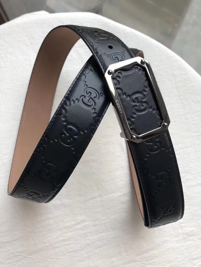 Gucci GG Marmont حزام جلد أسود ذهبي مطبوع بنقشة متشابكة مستطيلة مشبك معدني 2