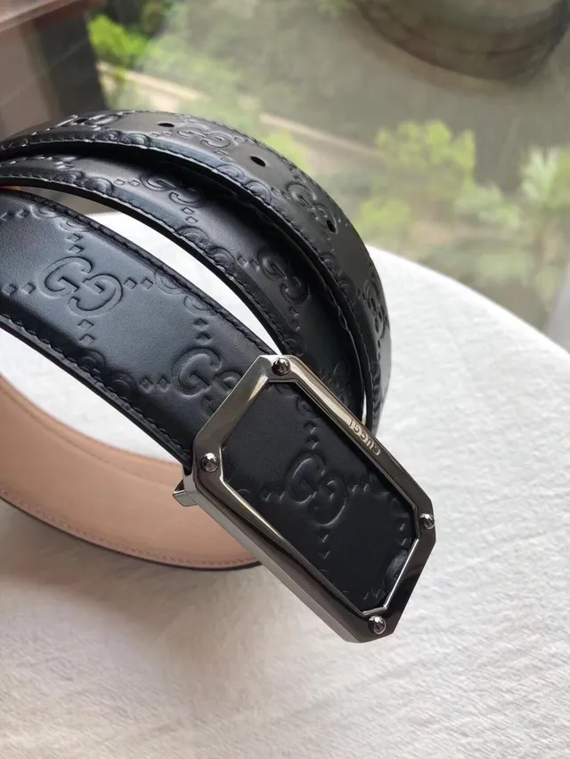 Gucci GG Marmont حزام جلد أسود ذهبي مطبوع بنقشة متشابكة مستطيلة مشبك معدني 6