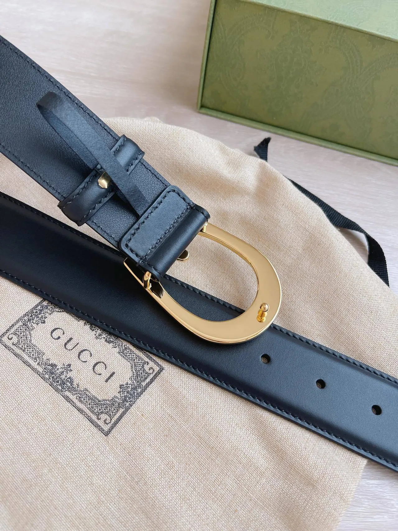 Gucci GG Marmont Black Gold Interlocking G Buckle Smooth Leather Belt 5