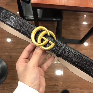 Gucci GG Marmont 鳄鱼压纹皮革腰带