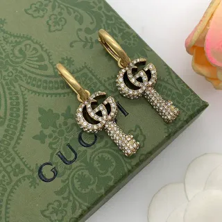 Gucci GG Marmont Pendientes con cristales incrustados en forma de llave