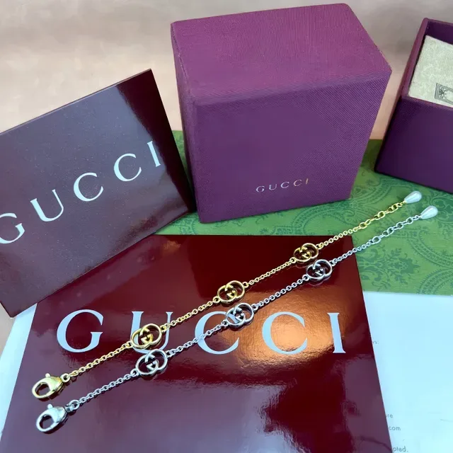 Gucci GG Marmont Gold White Chain Interlocking Motifs Bracelet 4