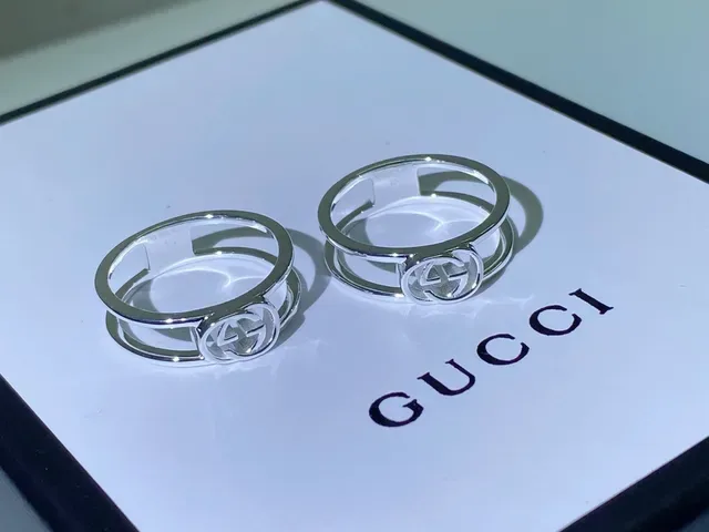 Gucci GG Marmont Interlocking G Bagues à double bande en argent 7