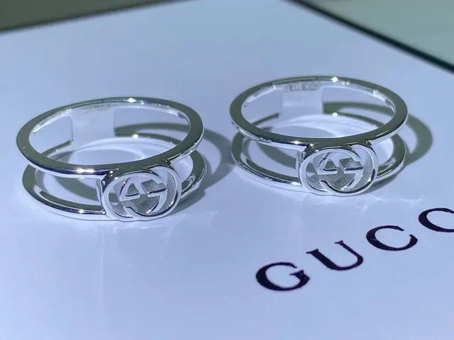 Gucci GG Marmont Interlocking G Bagues à double bande en argent 8