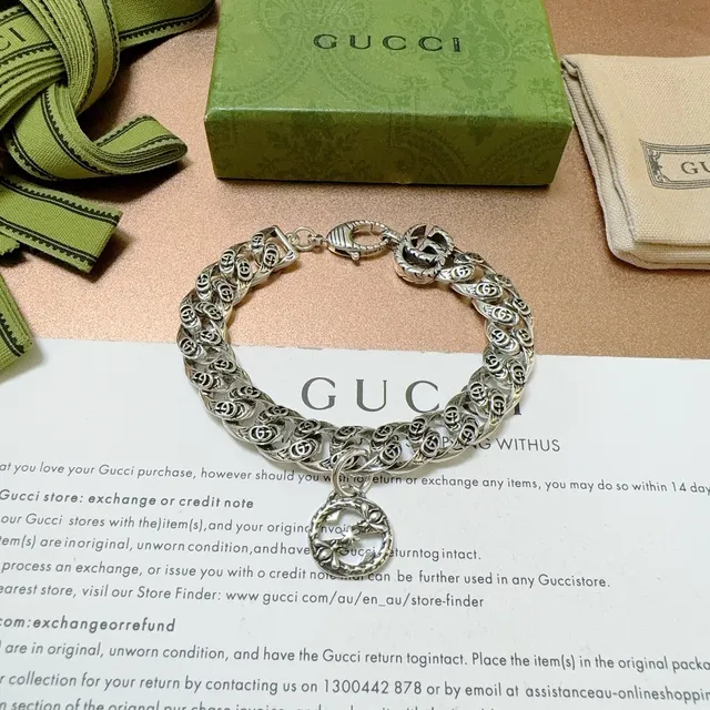 Gucci GG Marmont Interlocking G Floral Charm Bracelet 9