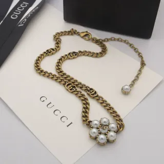 Gucci GG Marmont Collier de Chaîne Perles Cluster Doré