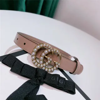Gucci GG Marmont Cinto de couro bege com pérolas