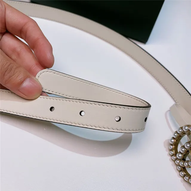 Gucci GG Marmont Cinto de couro bege com pérolas 6