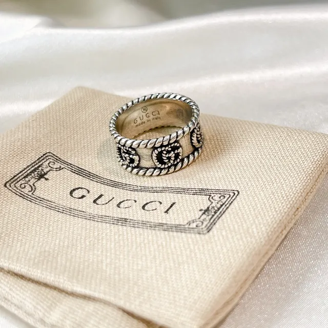 Gucci GG Marmont Rope-Edge Silver-Tone Oxidized Ring 3