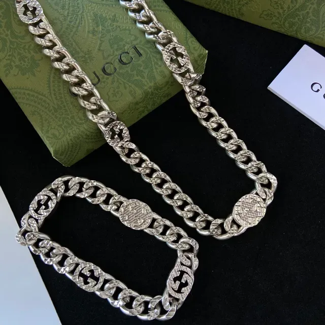 Gucci GG Marmont Silver Curb-Link Chain Interlocking G Motif Necklace 6