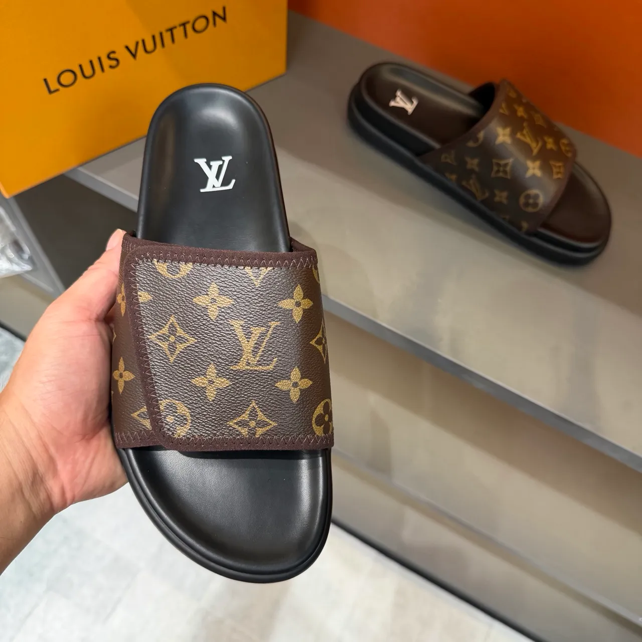 Gucci GG Marmont Slide Noir Beige Monogram Webbing Strap Molded Rubber Sole Slippers 13