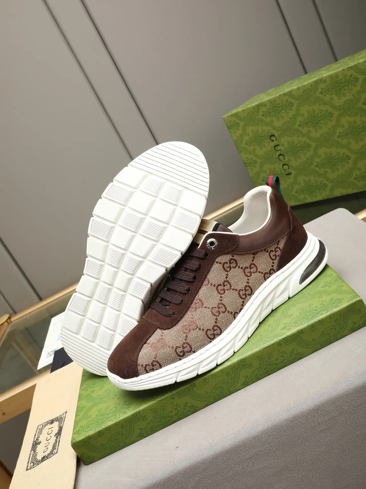 Gucci GG Monogram Lona e Camurça Sneaker Lifestyle 5