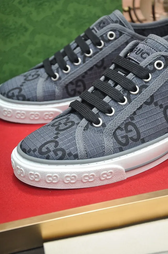Gucci Gris Blanco Monogram-Print Canvas Superior Suela Plana Goma Sneakers Lifestyle 8