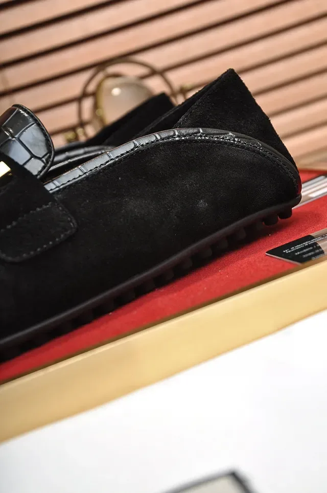 Gucci Horsebit 1955 Black Croc-Embossed Leather Loafers 2