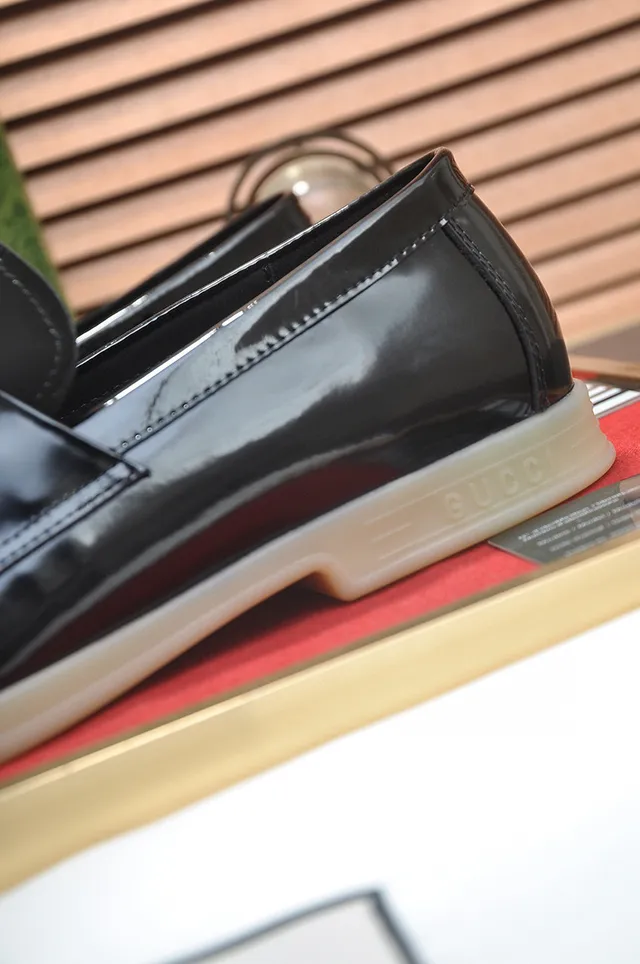Gucci Horsebit 1955 Black Patent Leather Loafers 2