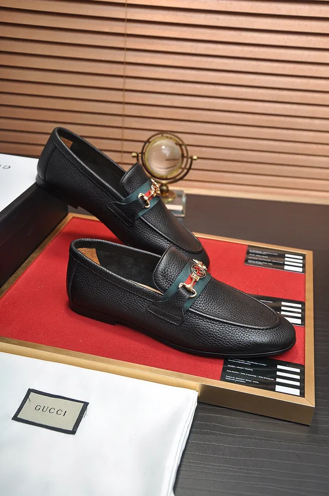 Gucci Horsebit 1955 مكاسين جلد أسود مقرمش 4