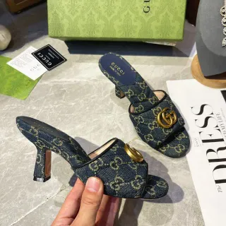 Gucci Horsebit 1955 أزرق ذهبي GG Monogram جينز إبزيم كاجوال صندل