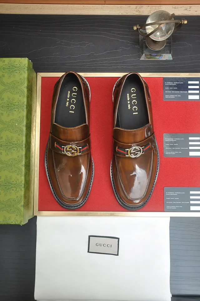 Gucci Horsebit 1955 ब्राउन पॉलिश्ड लेदर लोफर्स 5