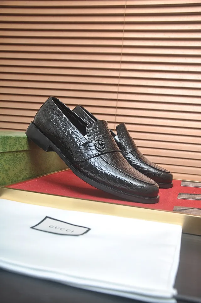 Gucci Horsebit 1955 Crocodile-Embossed Black Loafers 2