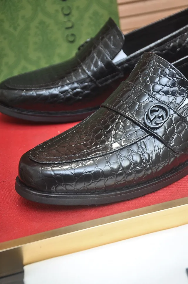 Gucci Horsebit 1955 Crocodile-Embossed Black Loafers 8