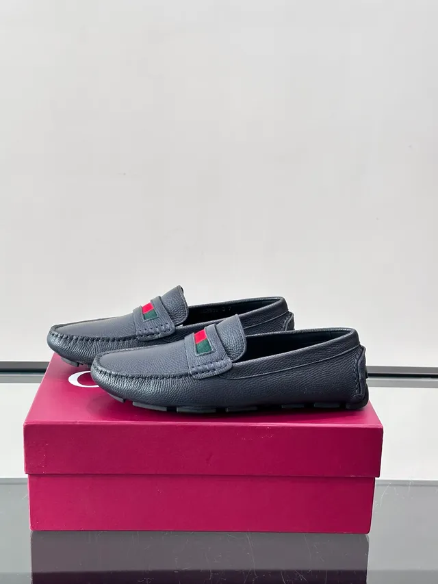 Gucci Horsebit 1955 गहरे भूरे रंग के चमड़े की जाली किनारों वाले लूफर्स 5