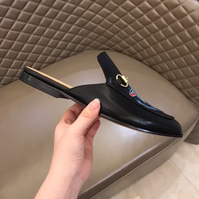 Gucci Horsebit 1955 Embroidered Wolf Black Leather Loafer 7