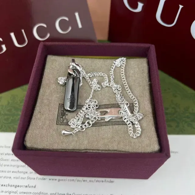 Gucci Interlocking G Pendant Silver Black Chain Rectangular Necklace 4