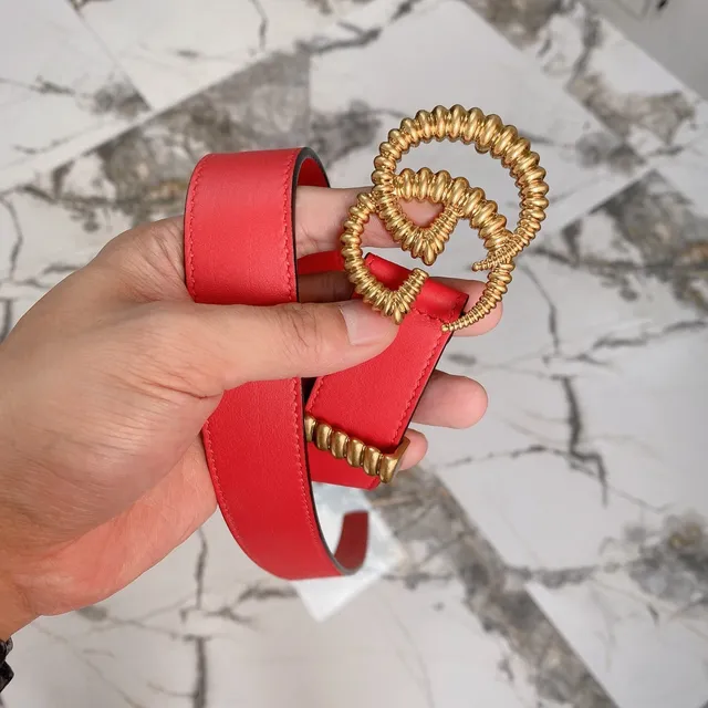 Gucci Ceinture en cuir rouge à boucle Interlocking G en corde 4