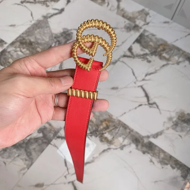Gucci Ceinture en cuir rouge à boucle Interlocking G en corde 9