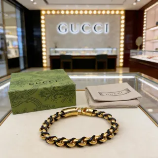 Gucci Interwoven سوار من سلسلة جلد ذهبي وأسود