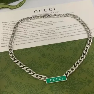 Gucci Logo Plaque Curb Chain Necklace