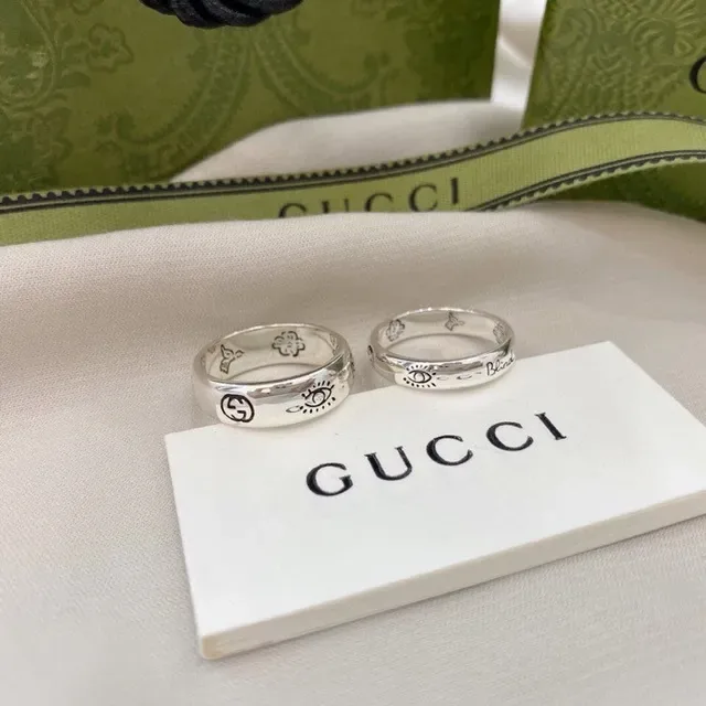 Gucci Love Motif Engraved Silver Rings 7