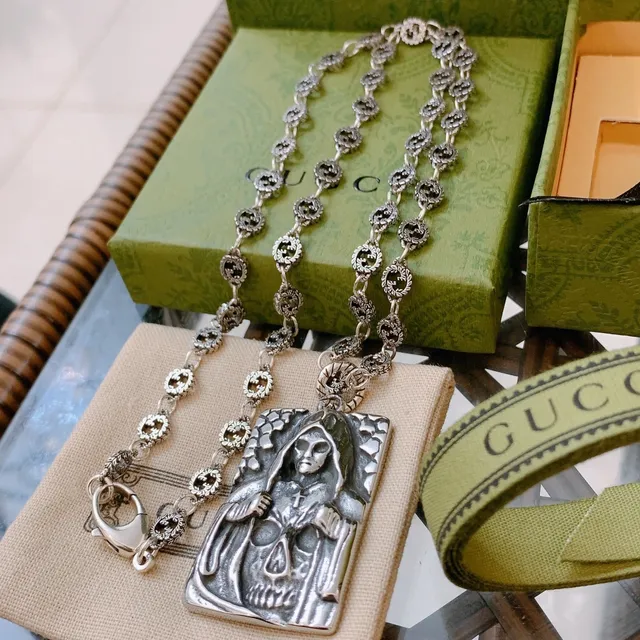 Gucci Ornate Silver Skull Pendant Necklace 4