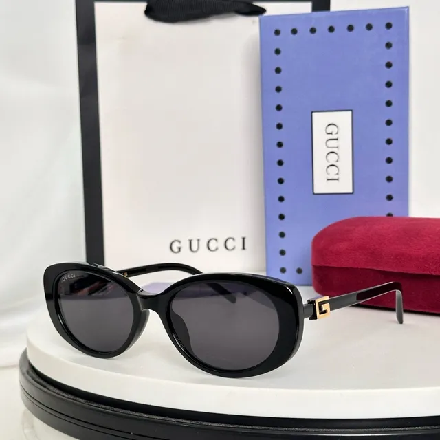 Gucci ओवल एसिटेट मिंट ग्रीन सनग्लासेस 6