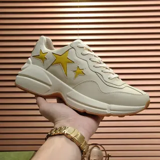 Gucci Rhyton Beige Amarillo Suela de plataforma gruesa Cuero superior Zapatillas lifestyle