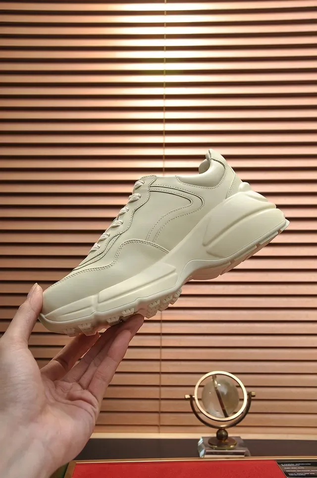 Gucci Rhyton Multicolor Logo Chunky Sneaker 3
